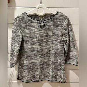 MAX STUDIO 3/4  sleeve Knit top size S